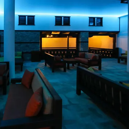 Hotel Leshten Hotel
