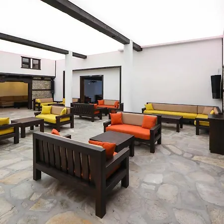 Hotel Leshten ホテル レシテン