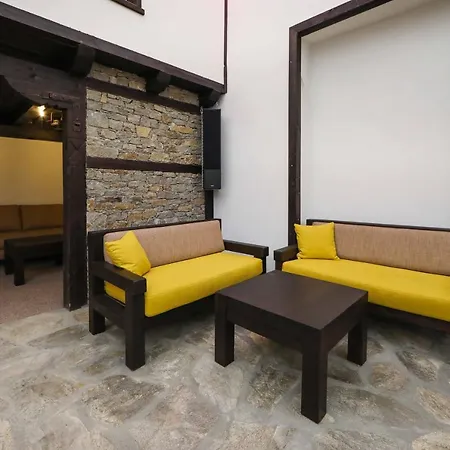 Hotel Leshten ホテル レシテン