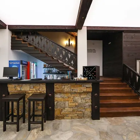 Hotel Leshten Hotel