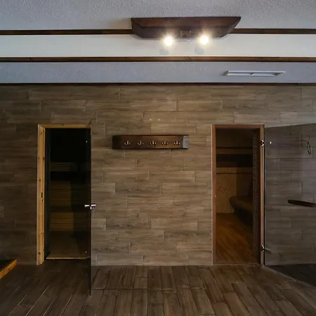 Hotel Leshten Hotel