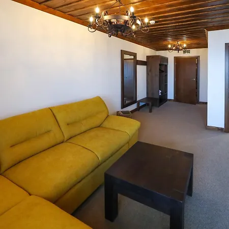 Hotel Leshten