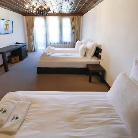 Hotel Leshten Hotel